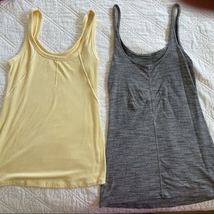 Lululemon tanks size 6